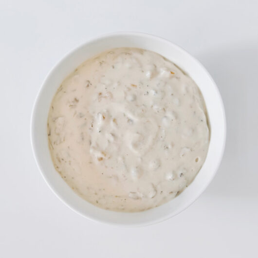 あめ色玉ねぎとギリシャヨーグルトのディップ